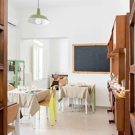 ベッド・アンド・ブレックファスト Fico 4*